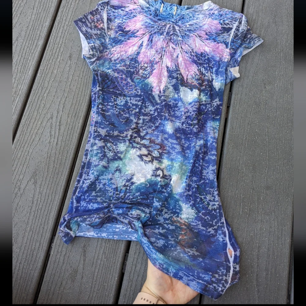 Beautiful Pattern Tee - Picture 6 of 6